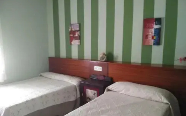 Hostal Restaurante Milan Ii