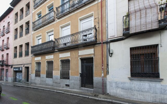 Отель Apartamento Malasaña IV Испания, Мадрид - отзывы, цены и фото номеров - забронировать отель Apartamento Malasaña IV онлайн вид на фасад