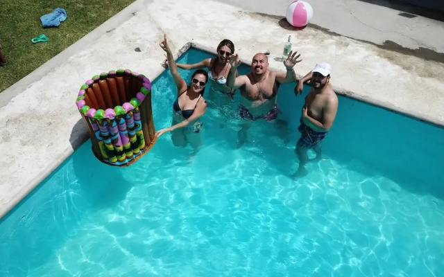 Grandes Grupos Bunker Rooms
