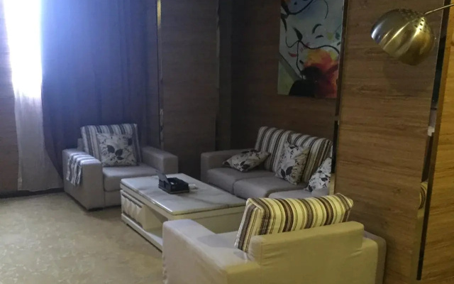 Water Bay Hotel