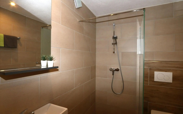 Apartment in Fugen Near Spieljochbahn