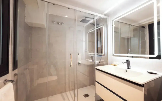 Lujoso Apartamento en Plaza Nueva