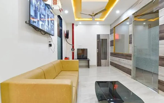 Fabhotel Lakhdatar