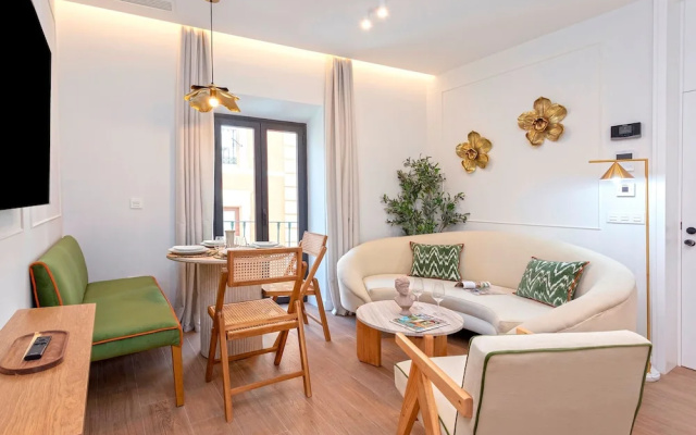 Apartment With Pool in Seville Gamazo Terrace II