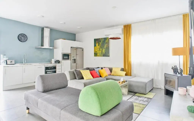 Jewel Home