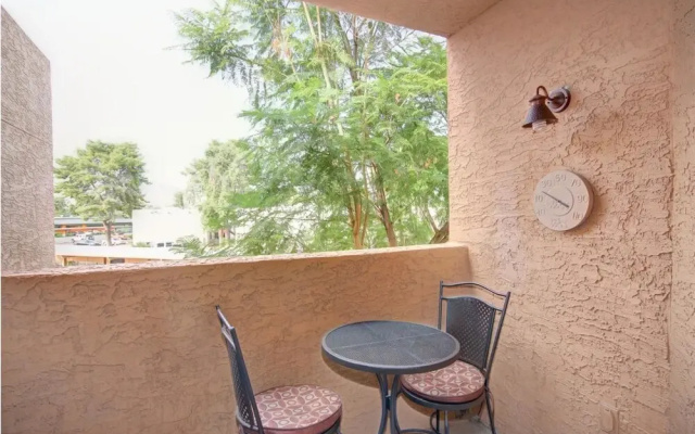 SLS Casa Requena with FREE Heated Pool & Spa.