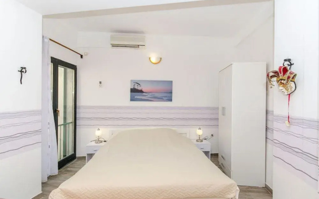 Apartments Beach Gem