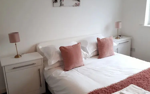 Impeccable 5-bed House in Stockton-on-tees