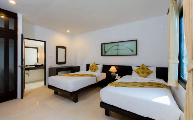 Praewa Villas Naiyang Phuket