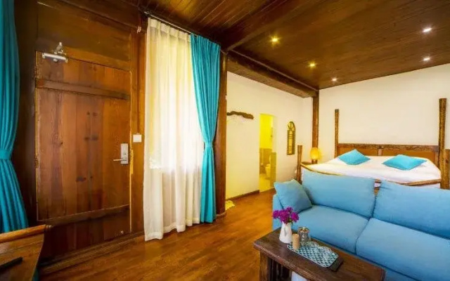 Lijiang Sadhu Inn