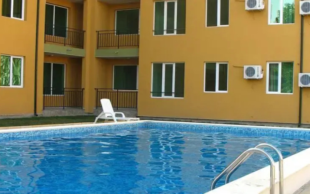 Hermes Apartments