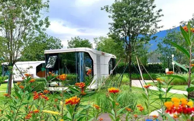 Landscaper Resort