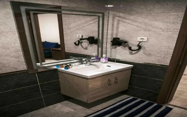 Bornova Otel