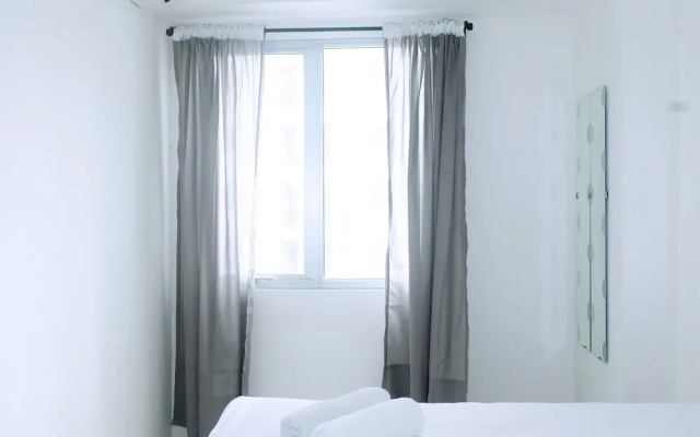 2BR Near Shopping Centre Bassura Apartment
