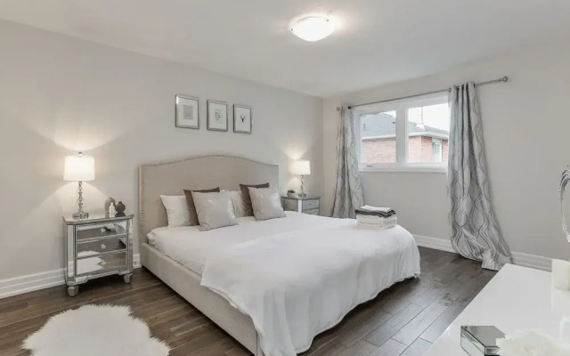 QuickStay - Stunning 4bdrm House in Vaughan