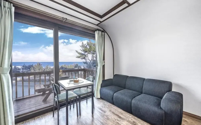 Gangneung Gyeongpo Blue Beach Pension