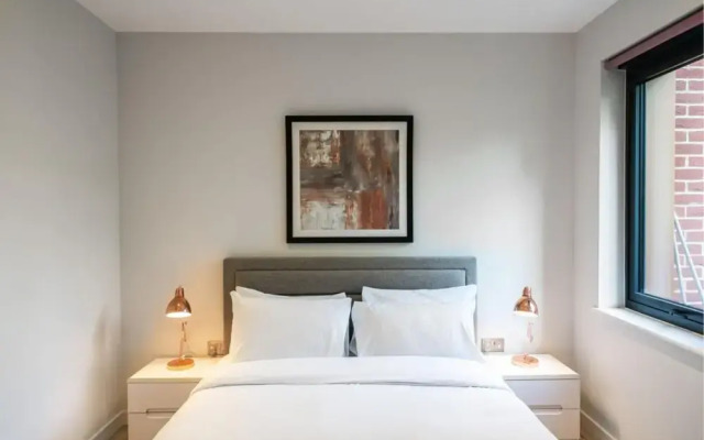The Hampstead Crib - Bewitching 2bdr Flat With Balcony