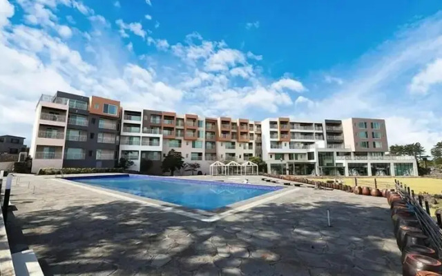 Poolvilla at Aewol