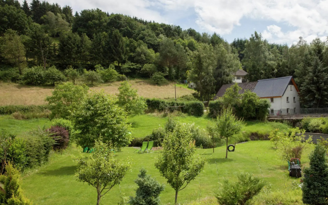 Lavish Apartment in Merschbach near Forest
