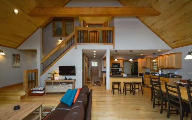 Coppertop Lodge Four Bedroom Holiday Home
