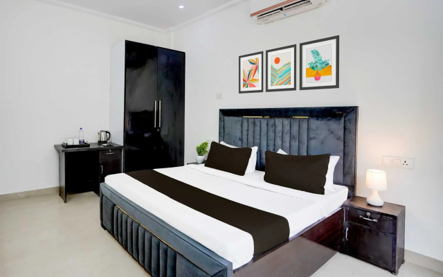 Townhouse Oak Sector 53 Golf Course Road