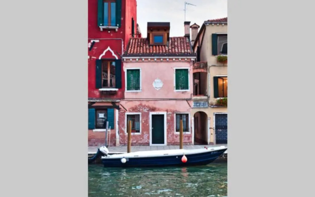 La Casetta Rosa - Vista sul canale