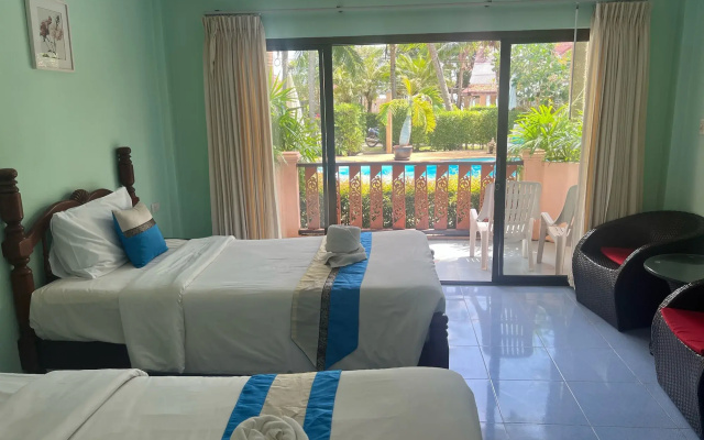 Lanta Seafront Resort
