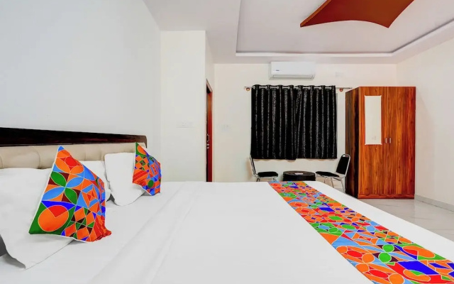 Fabhotel Royal Garuda Palace
