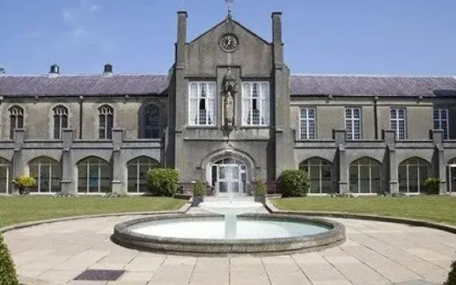 Lloyd Thomas Centre