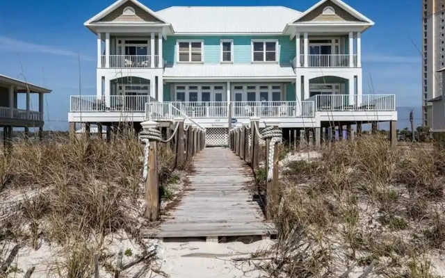 Windswept by Meyer Vacation Rentals