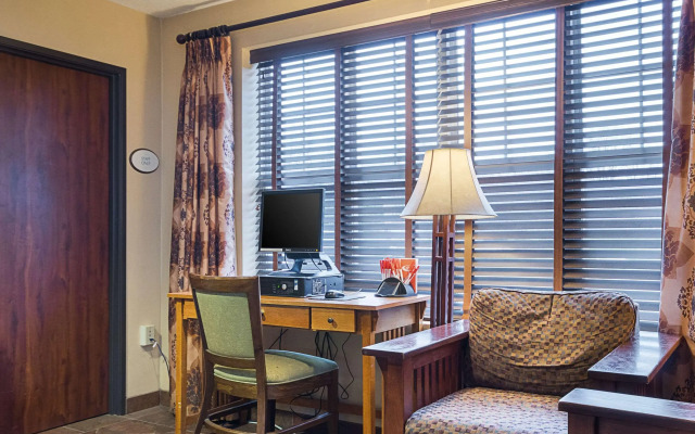 Econo Lodge Hadley