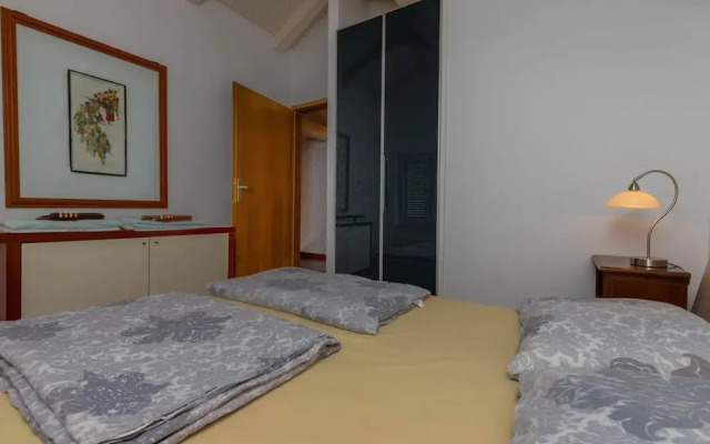 Apartment Maro