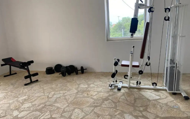 Villa Tinos 100m vom Strand & Fitness