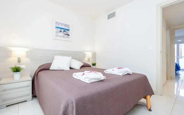 Apartment in Roses Near Punta Beach