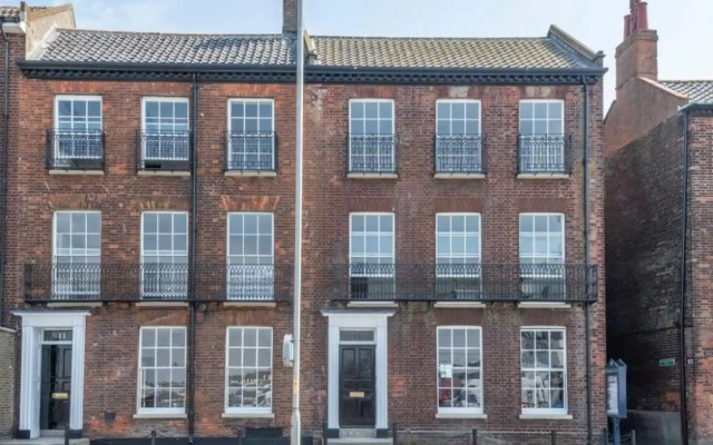 South Quay Penthouse - 2 bed