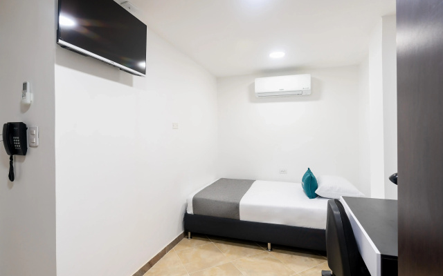 Hotel Ayenda Coliving La 78A