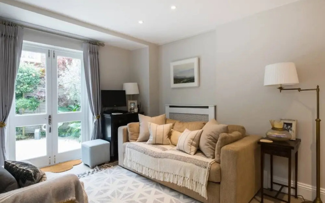 Gorgeous 2 Bed Fulham Flat With Garden