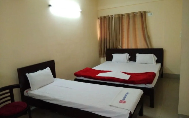The Salvation Army Red Shield Guest House - Hostel