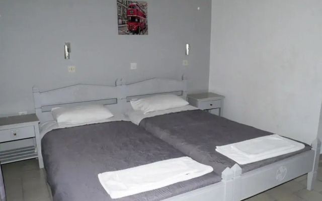 Ammos Apartments
