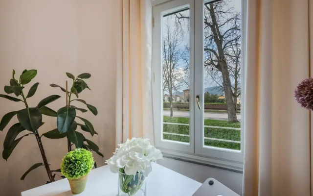 Casa Daria in Lucca With 4 Bedrooms and 3 Bathrooms