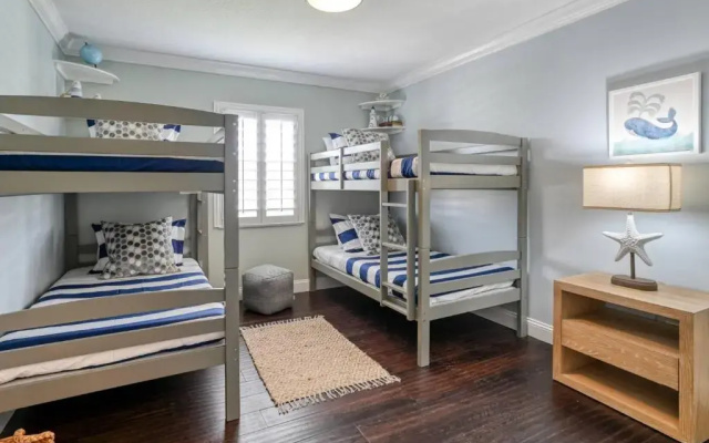 Golden Mile Beach Retreat