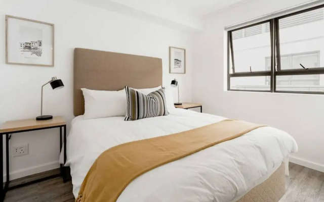 Designer 3 Peaks Apt Stunning Table Mountain Views
