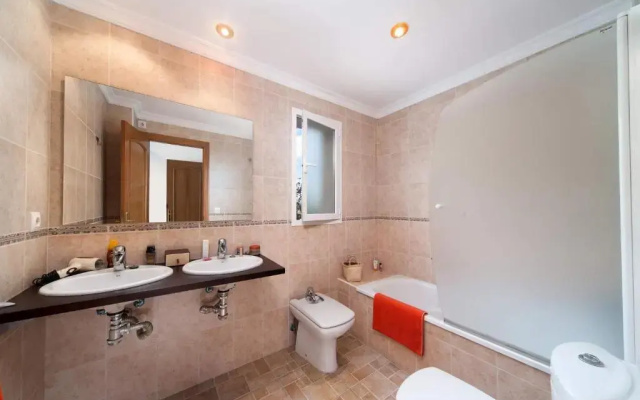 0339 Villa Fresno