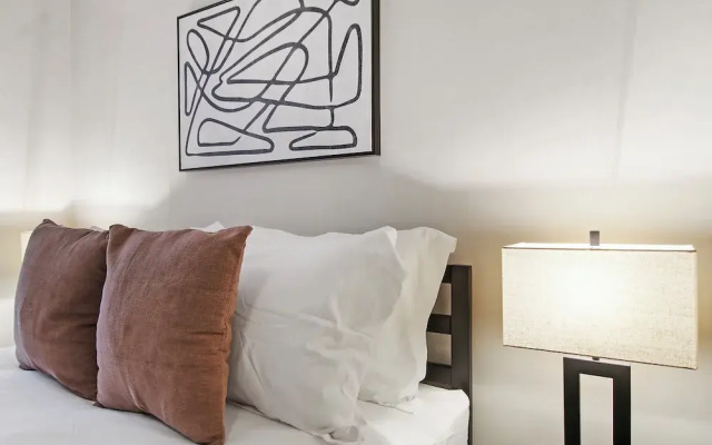 Studio Apt - Dorchester 203