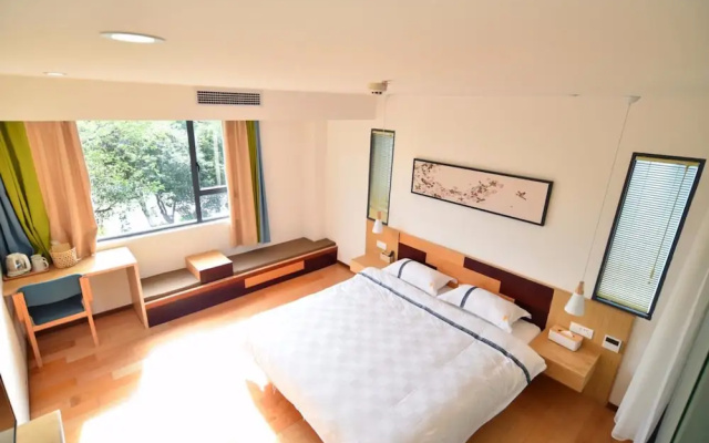 Ease Hostel
