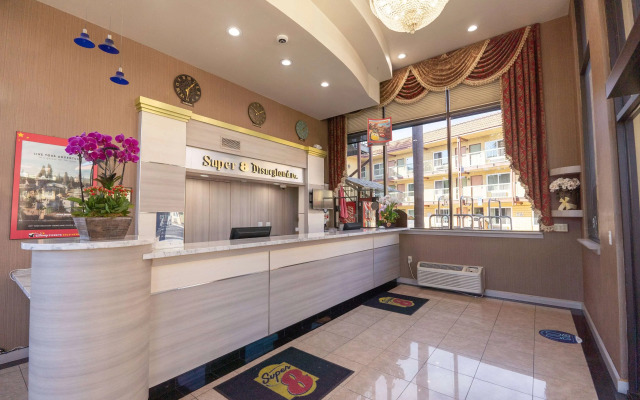 Super 8 by Wyndham Anaheim/Disneyland Drive