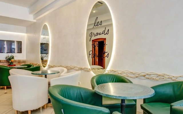 Ancora Hotel & Residence
