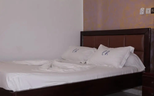 Elu Hotel Studio - Bonamoussadi