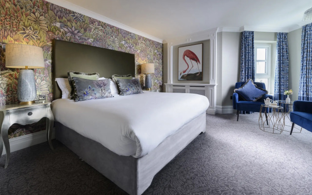 Dromhall Hotel