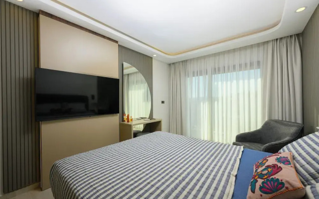 Ayaz Suites